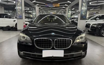 BMW BMW 3 Series в цвете и кузовом – это идеальный выбор среди китайских автомобилей. Доступная цена и надежность гарантированы.