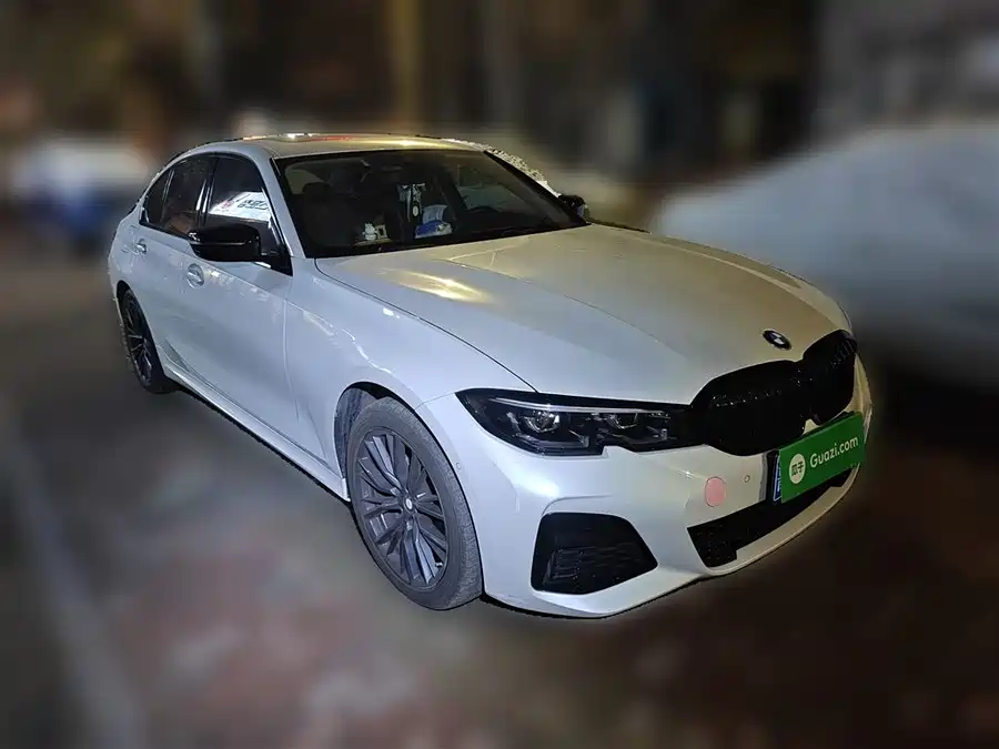 BMW BMW 3 Series в цвете и кузовом – это идеальный выбор среди китайских автомобилей. Доступная цена и надежность гарантированы.