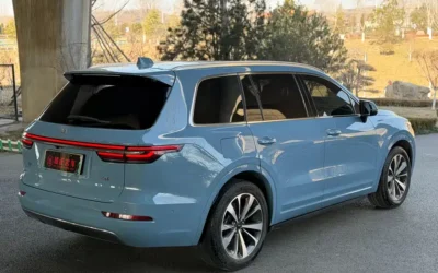 Land Rover Land Rover Discovery в цвете и кузовом – это идеальный выбор среди китайских автомобилей. Доступная цена и надежность гарантированы.