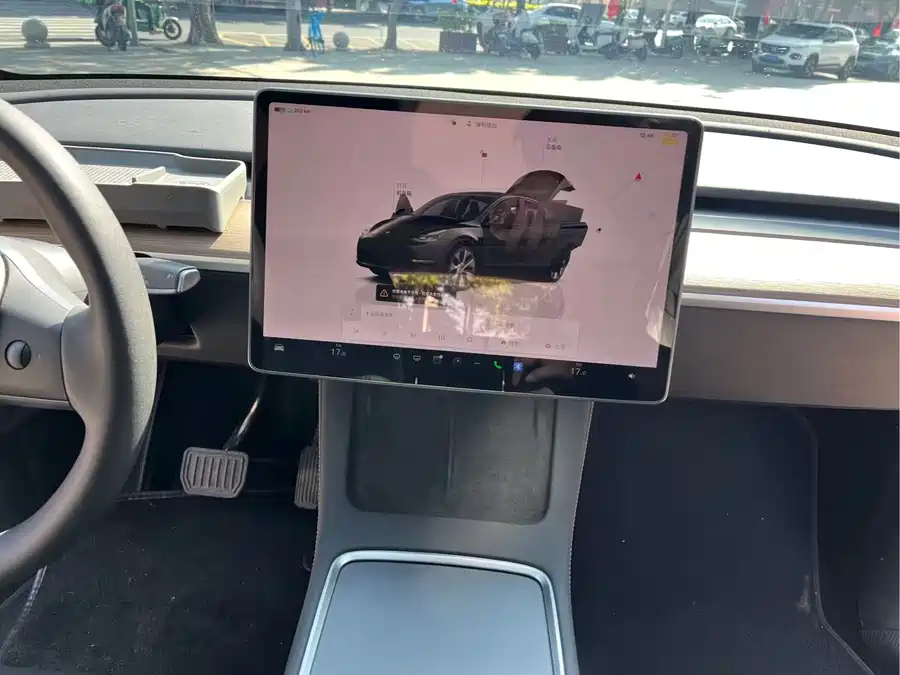 Tesla Tesla Model Y в цвете и кузовом – это идеальный выбор среди китайских автомобилей. Доступная цена и надежность гарантированы.