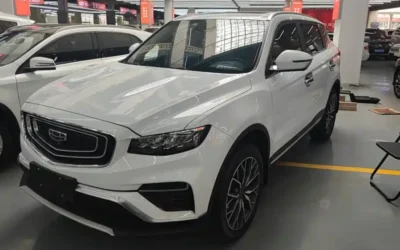 Geely Geely Emgrand в цвете и кузовом – это идеальный выбор среди китайских автомобилей. Доступная цена и надежность гарантированы.