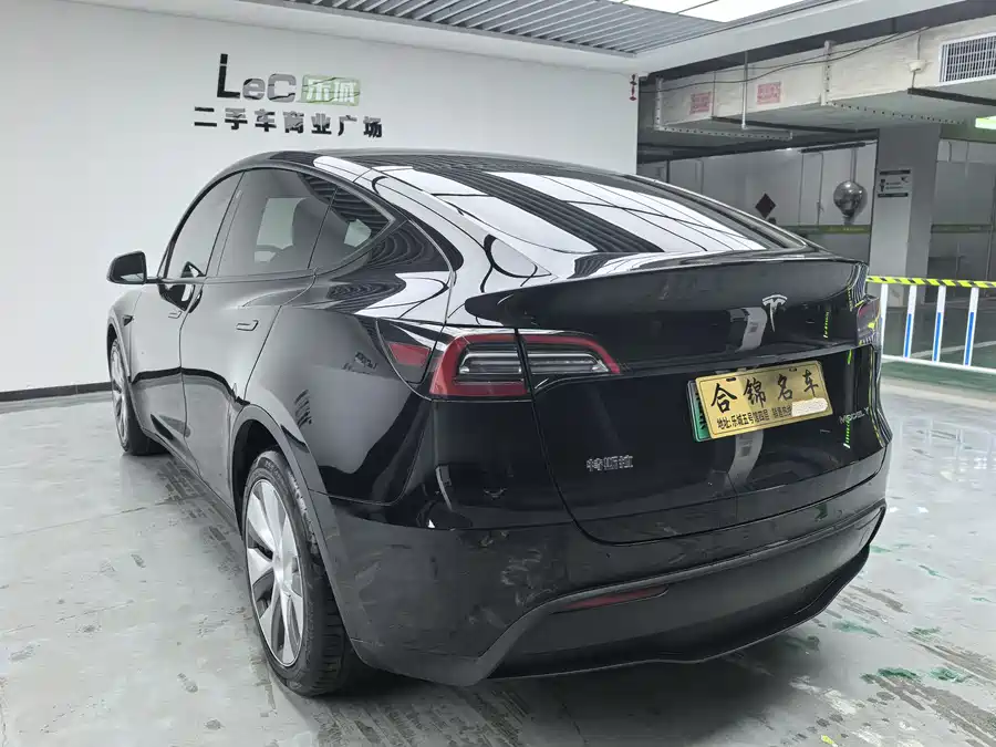 Tesla Tesla Model Y в цвете и кузовом – это идеальный выбор среди китайских автомобилей. Доступная цена и надежность гарантированы.
