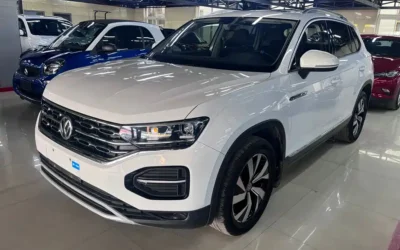 Volkswagen Volkswagen Lavida в цвете и кузовом – это идеальный выбор среди китайских автомобилей. Доступная цена и надежность гарантированы.