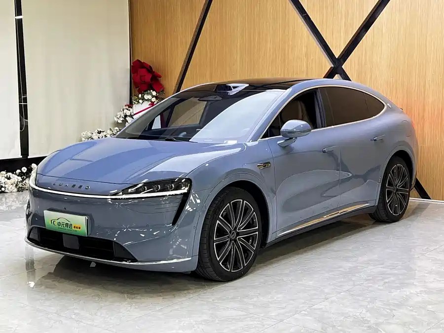 Volkswagen FAW-Volkswagen CC в цвете и кузовом – это идеальный выбор среди китайских автомобилей. Доступная цена и надежность гарантированы.