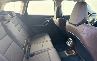 BMW BMW 3 Series в цвете и кузовом – это идеальный выбор среди китайских автомобилей. Доступная цена и надежность гарантированы.