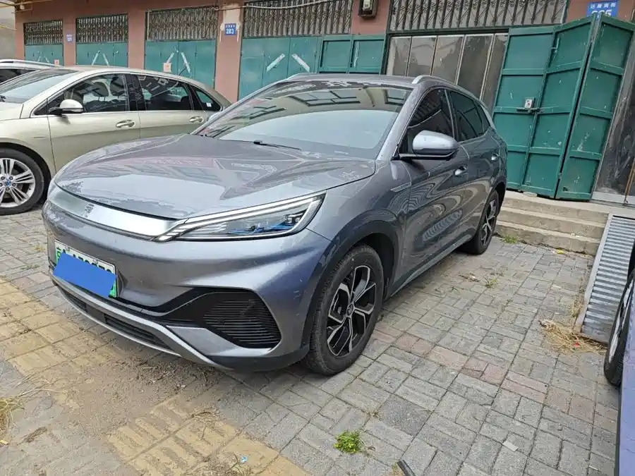 MG MG 6 в цвете и кузовом – это идеальный выбор среди китайских автомобилей. Доступная цена и надежность гарантированы.